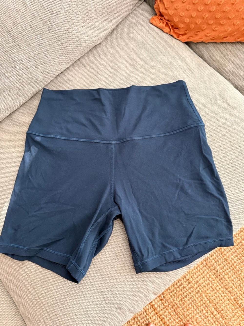 lululemon align shorts 6 inch